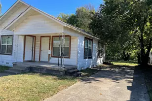 3626 Carpenter Ave, Dallas, TX 75210 - Photo 2