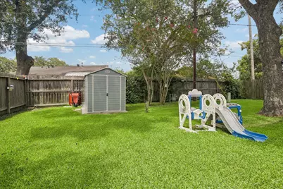 210 Brandywyne Drive, Friendswood, TX 77546 - Photo 28