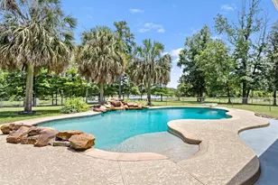 153 Lakewood Dr, Village Mills, TX 77663 - Photo 42