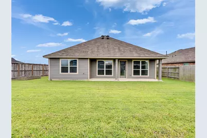 8216 Tourmaline Way, Texas City, TX 77591 - Photo 2