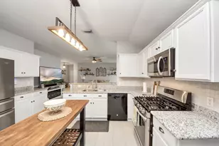 15 Bark Bend Pl, The Woodlands, TX 77385 - Photo 14