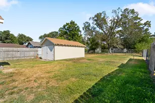 504 Franke St, El Campo, TX 77437 - Photo 10