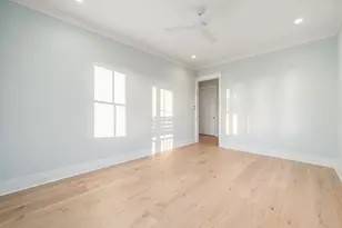 2602 E Seaside Dr, Galveston, TX 77550 - Photo 24