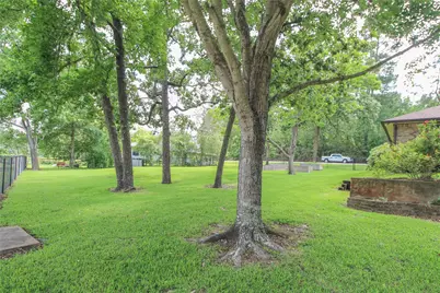262 W Lake Drive, Livingston, TX 77351 - Photo 42