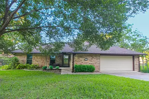 262 W Lake Dr, Livingston, TX 77351 - Photo 1