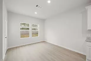 16994 Hazelnut Dr, Conroe, TX 77302 - Photo 14