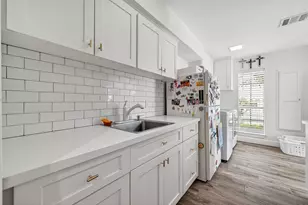 10022 Bayou Glen Rd, Houston, TX 77042 - Photo 22