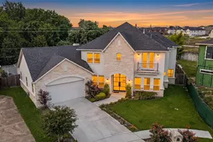 8002 N Circle Dr, Houston, TX 77071 - Photo 1
