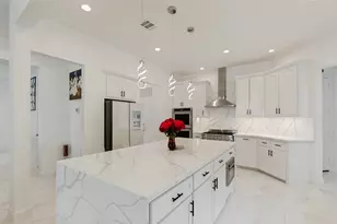 8002 N Circle Dr, Houston, TX 77071 - Photo 14