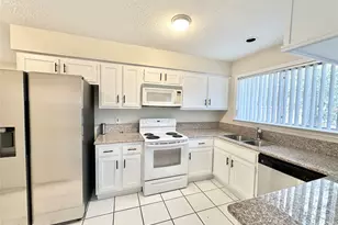 65 Hickory Oak Dr, The Woodlands, TX 77381 - Photo 8