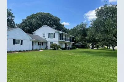 2503 Meadow Lane, El Campo, TX 77437 - Photo 10