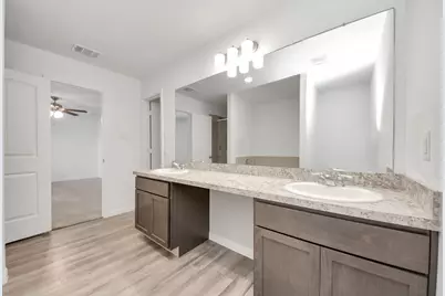 606 Travis Street, Baytown, TX 77520 - Photo 22