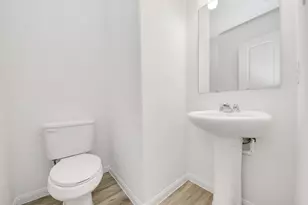 606 Travis St, Baytown, TX 77520 - Photo 8