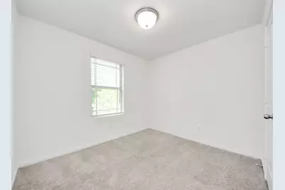 606 Travis Street, Baytown, TX 77520 - Photo 12