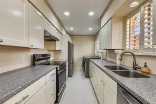 4040 San Felipe St, Houston, TX 77027 - Photo 10