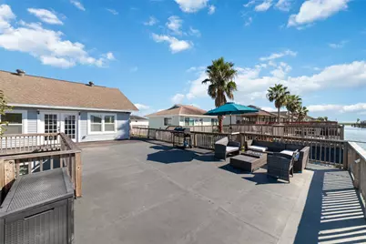 196 Barracuda Street, Bayou Vista, TX 77563 - Photo 2