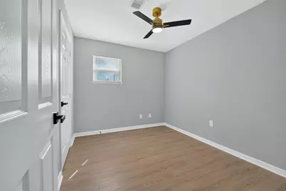 2917 Avenue M, Galveston, TX 77550 - Photo 20
