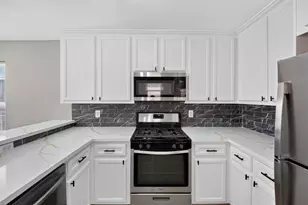 2917 Avenue M, Galveston, TX 77550 - Photo 12