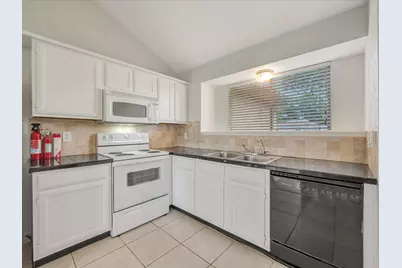 2505 Ironclad Drive, League City, TX 77573 - Photo 10
