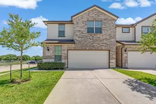 7114 Elgin St, Pearland, TX 77584 - Photo 1