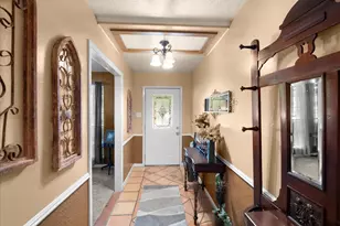 12615 Old River Dr, Mont Belvieu, TX 77523 - Photo 2