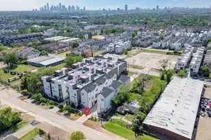 1175 W 19th St, Houston, TX 77008 - Photo 38