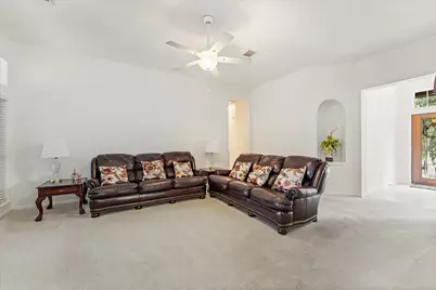 9539 Barretts Glen Court, Houston, TX 77065 - Photo 16