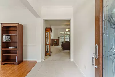 9539 Barretts Glen Court, Houston, TX 77065 - Photo 4