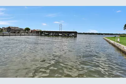 306D Lakeview Terrace Terrace #306D, Montgomery, TX 77356 - Photo 34