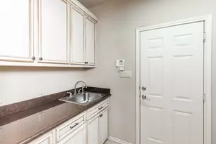 3699 Grayson Ln, Beaumont, TX 77713 - Photo 16