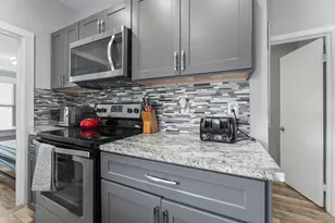 412 Drew St, Houston, TX 77006 - Photo 10