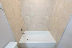 7202 Sandle St, Houston, TX 77088 - Photo 20