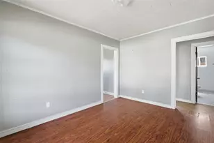 800 E Lobit St, Baytown, TX 77520 - Photo 6