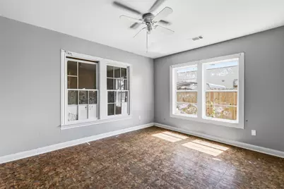 800 E Lobit Street, Baytown, TX 77520 - Photo 12