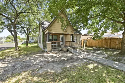 800 E Lobit Street, Baytown, TX 77520 - Photo 2