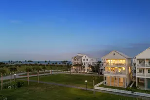 2646 E Seaside Dr, Galveston, TX 77550 - Photo 48