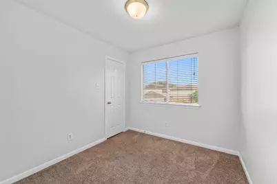 4606 Daisy Meadow Drive, Katy, TX 77449 - Photo 10