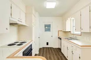 212 Avenue B, Brazoria, TX 77422 - Photo 8