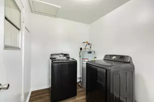 212 Avenue B, Brazoria, TX 77422 - Photo 18