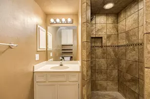 212 Avenue B, Brazoria, TX 77422 - Photo 14