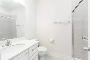 15406 Easton Gate Ln, Houston, TX 77044 - Photo 32