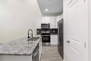 14986 Bonham Ln, Willis, TX 77378 - Photo 10