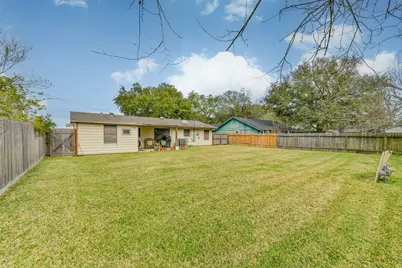 311 25th Avenue N, Texas City, TX 77590 - Photo 24
