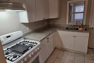 505 Peggy St, Baytown, TX 77520 - Photo 4