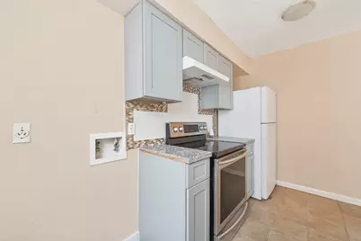 9350 Country Creek Dr #1, Houston, TX 77036 - Photo 14