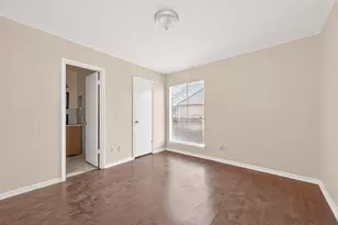 9350 Country Creek Dr, Houston, TX 77036 - Photo 30