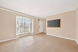 9350 Country Creek Dr, Houston, TX 77036 - Photo 18