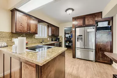 1200 Plantation Drive, Dickinson, TX 77539 - Photo 10