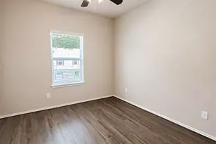 615 Hayman St, Huntsville, TX 77340 - Photo 32
