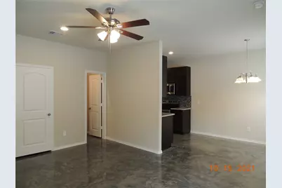 615 Hayman Street, Huntsville, TX 77340 - Photo 20